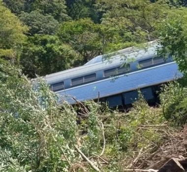 Imagem - Descarrilamento de trem deixa 13 mortos no México