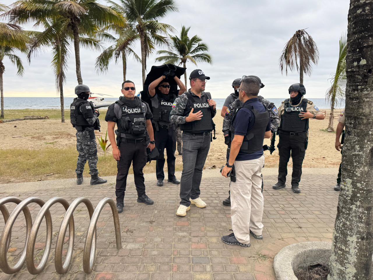 Ataque armado deixa seis mortos em vila turística do Equador