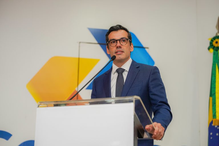 Estatal apresentou plano de reestruturação, já contratou empréstimo de R$ 12 bilhões e enfrenta greve dos trabalhadores