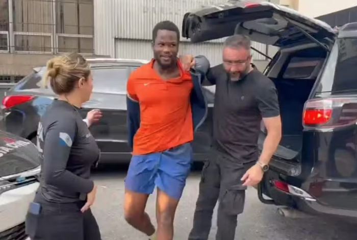 Norte-americano é preso em SP suspeito de explorar crianças após denúncia em corrida por app