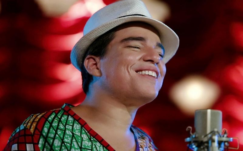 Sambista paraense Arthur Espíndola será uma das atrações da virada do ano