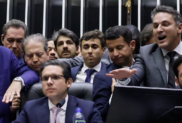 Valor supera em cerca de R$ 500 milhões o orçamento de 2024, em um ano marcado por crises e perdas de mandato