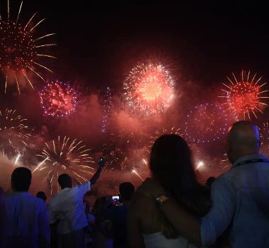 Imagem - Queima de fogos pode desencadear crise sensorial em autistas