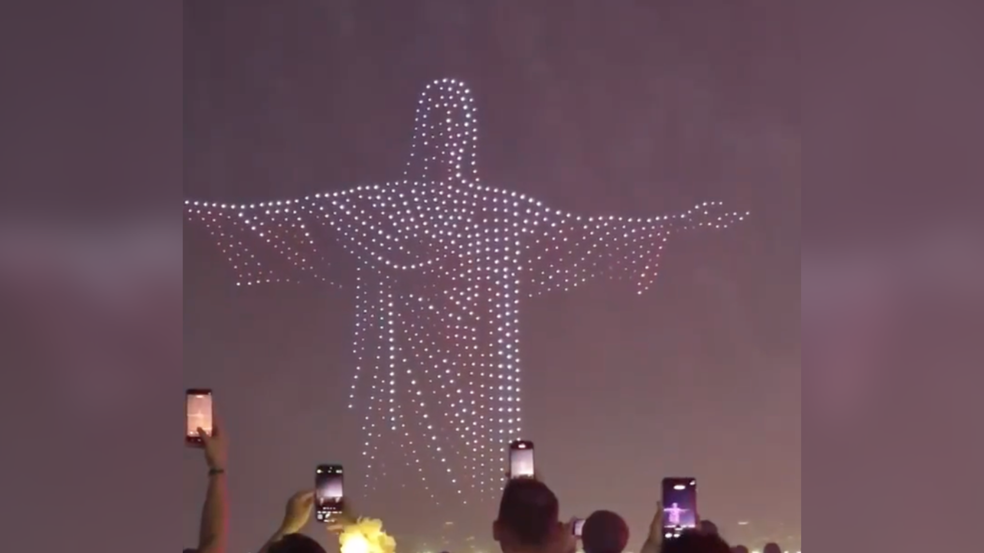 Apresentação do DJ brasileiro emocionou o público e repercutiu nas redes sociais