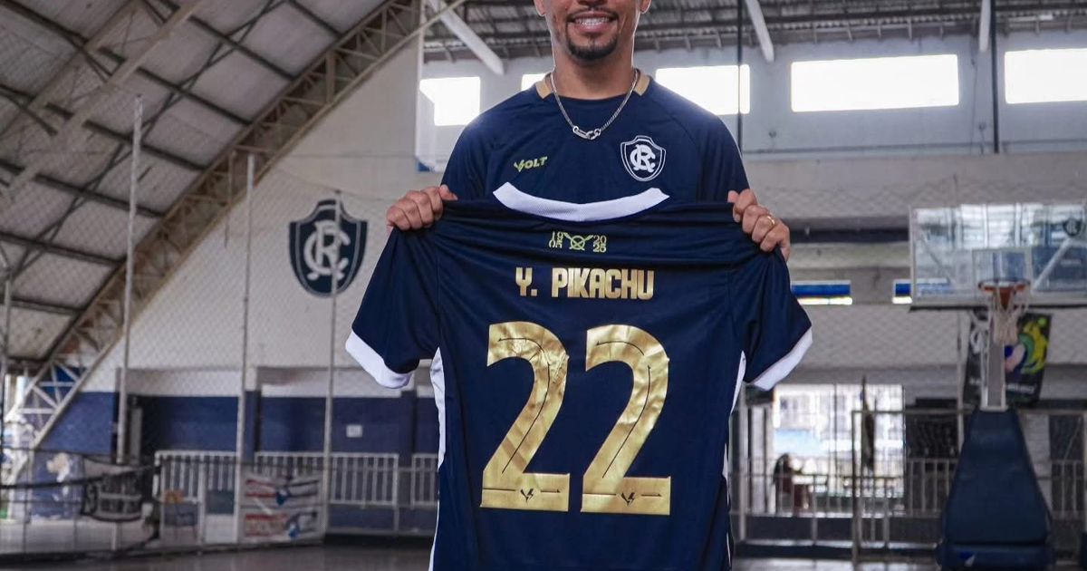 Yago Pikachu exibe o manto azulino -