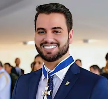 Imagem - PF prende Filipe Martins, ex-assessor de Bolsonaro, após ordem de Moraes