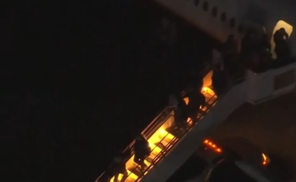 Nicolás Maduro chega aos Estados Unidos escoltado pelo FBI