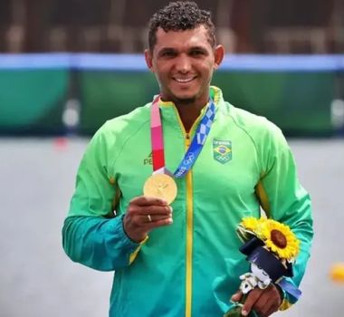 Imagem - Flamengo corta investimentos, encerra canoagem e dispensa campeão olímpico