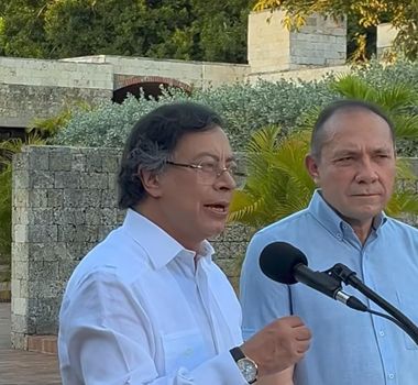 Imagem - Petro alerta população para que “tome o poder” em caso de invasão dos Estados Unidos em seu território