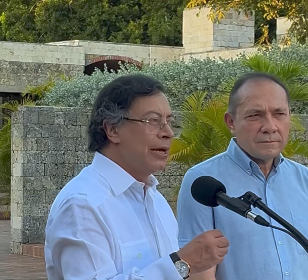 Imagem - Petro alerta população para que “tome o poder” em caso de invasão dos Estados Unidos em seu território