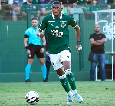 Imagem - Goiás faz jogo duro e pede compensação financeira para liberar Jajá ao Remo