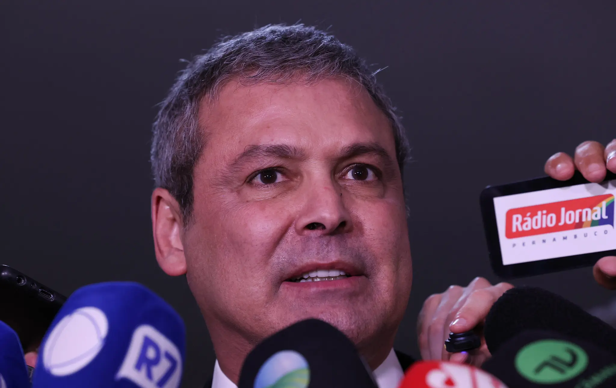 Imagem - Líder do PT pede à PF investigação contra Nikolas e irmãos Bolsonaro por incitação golpista