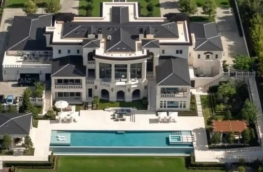 Imagem - Pai de Daniel Vorcaro negocia mansão de 180 milhões de dólares nos Estados Unidos