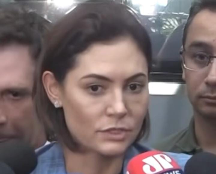 Imagem - Michelle sobre estado de Bolsonaro: 'vi ele pedindo para Deus levá-lo'