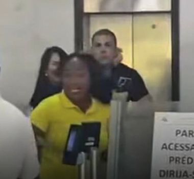 Imagem - Ex-patrão agride, faz ameaças e ataques racistas a mulheres em shopping