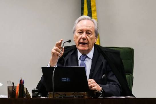 O secretário-executivo do ministério, Manoel Almeida, deve ocupar a função interinamente.

