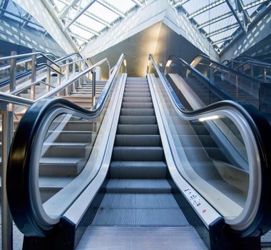 Imagem - Homem morre ao cair de escada rolante em shopping de São Paulo