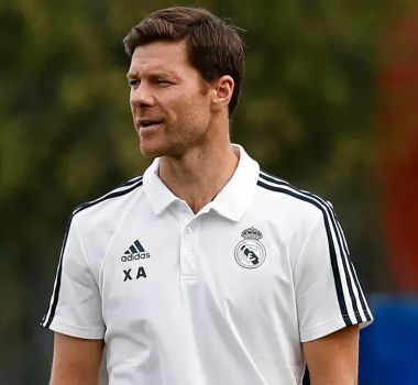 Imagem - Xabi Alonso é demitido do Real Madrid derrota para o Barcelona