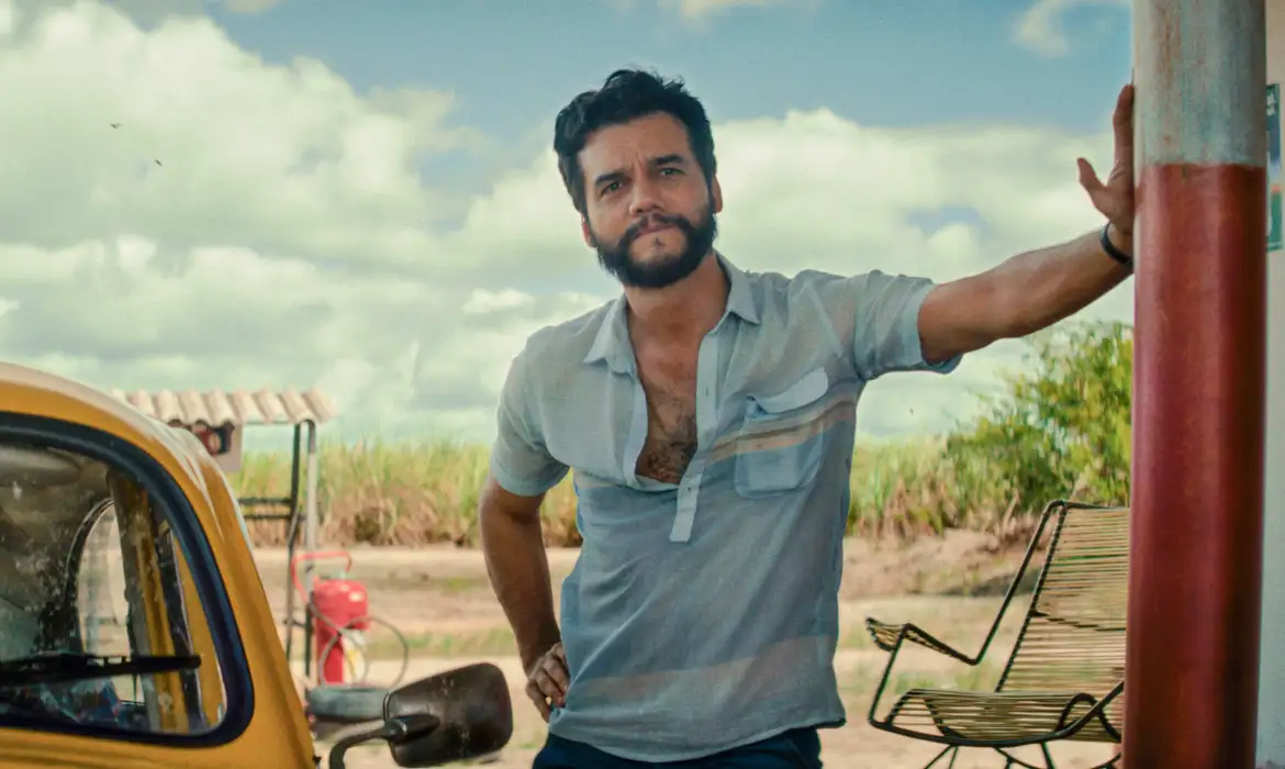 Wagner Moura leva Globo de Ouro em "O Agente Secreto" que também levou a estatueta de Melhor Filme em Língua Não Inglesa - 