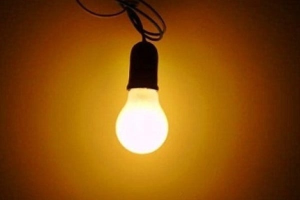 Imagem - Trocas de lâmpadas comuns por tipo LED promovem economia na conta de luz