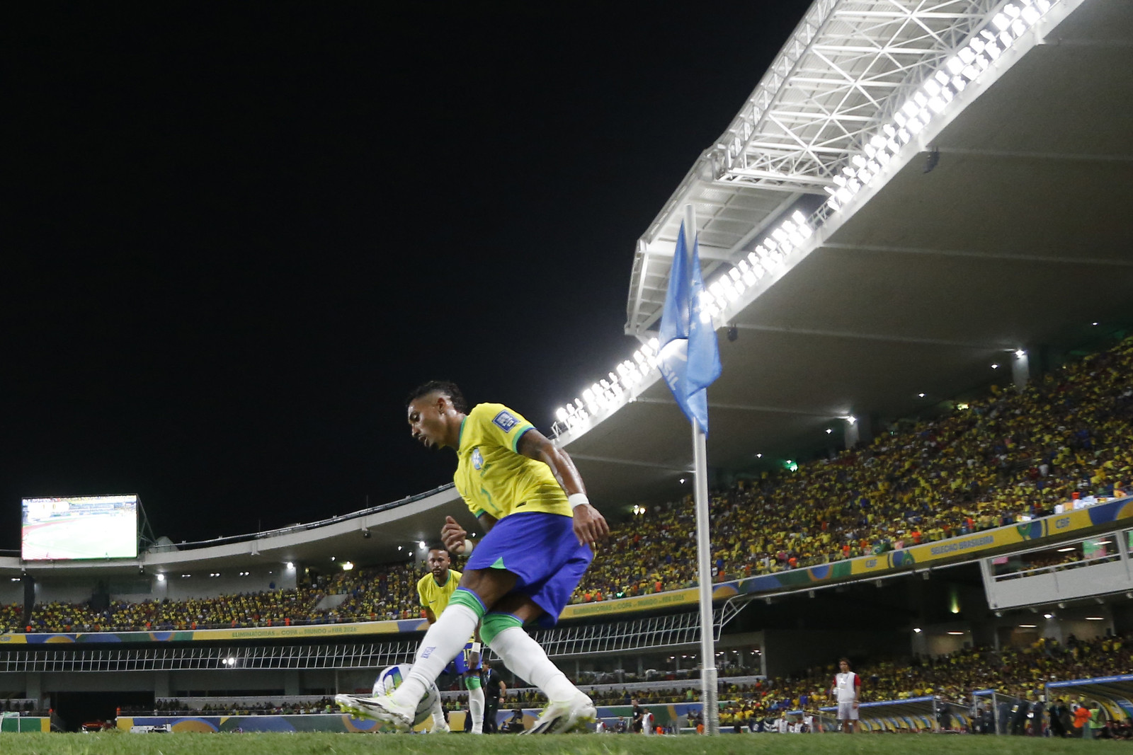 Raphinha e Neymar no Mangueirão
