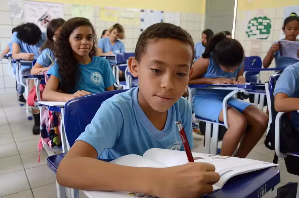 Inscrições seguem até o dia 30 e valem para novos alunos; aulas iniciam em 2 de fevereiro