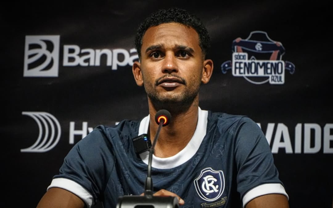 Zé Ricardo em sua apresentação no Clube do Remo -