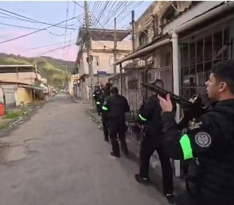 Imagem - Seis pessoas são presas em Operação Contenção, contra o Comando Vermelho