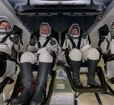 Imagem - Astronautas da Nasa retornam para Terra