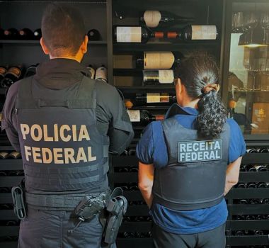 Imagem - PF desarticula esquema milionário de contrabando de vinhos entre Brasil e Uruguai