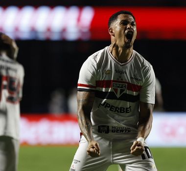 Imagem - Luciano decide, São Paulo vence o São Bernardo e reage no Campeonato Paulista