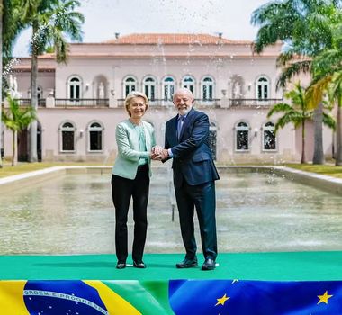 Imagem - Acordo Mercosul-UE põe fim a 25 anos de sofrimento, diz Lula com chefe da comissão europeia