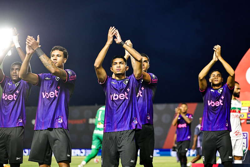 Fogão venceu na estreia do Cariocão - 