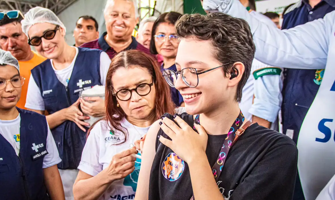 Imagem - Cidades do CE e MG iniciam vacinação contra dengue com dose única