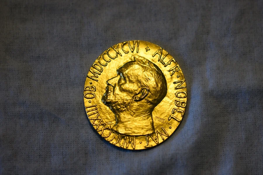 Imagem - Organização do Prêmio Nobel diz que medalha não pode ser repassado