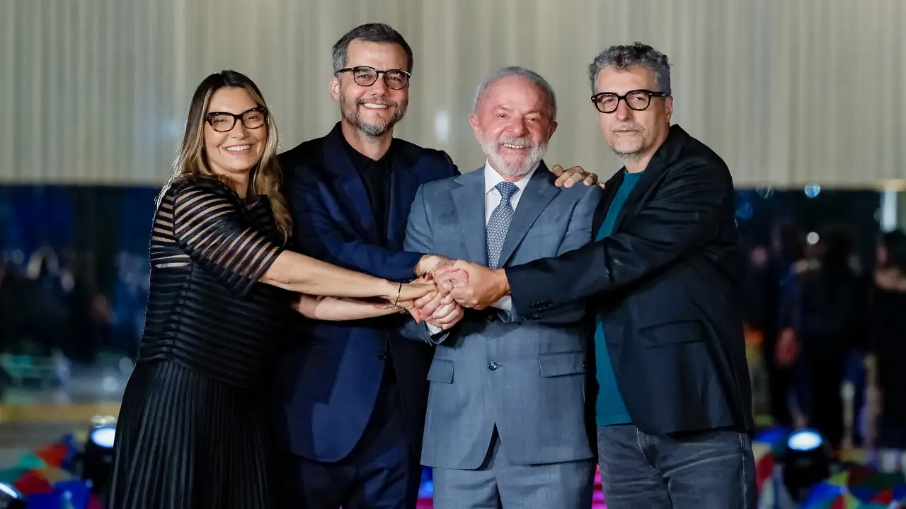 (Presidente Lula recebeu elenco do longa, em Brasília, ainda em 2025) 