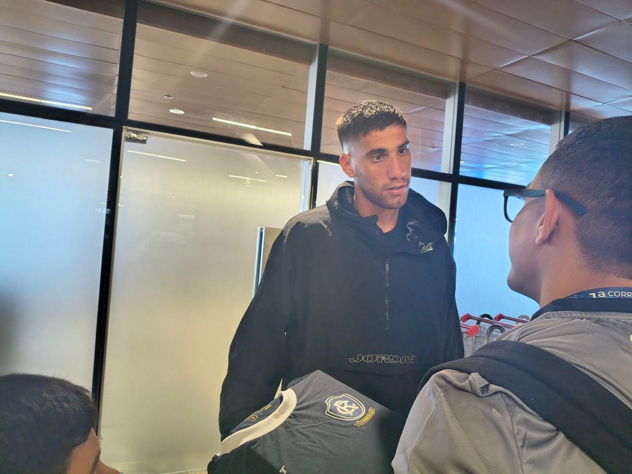 Picco desembarcou na cpaital paraense na noite de ontem (22) - 