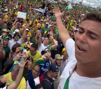 Imagem - Nikolas passa a usar colete à prova de balas durante caminhada rumo a Brasília