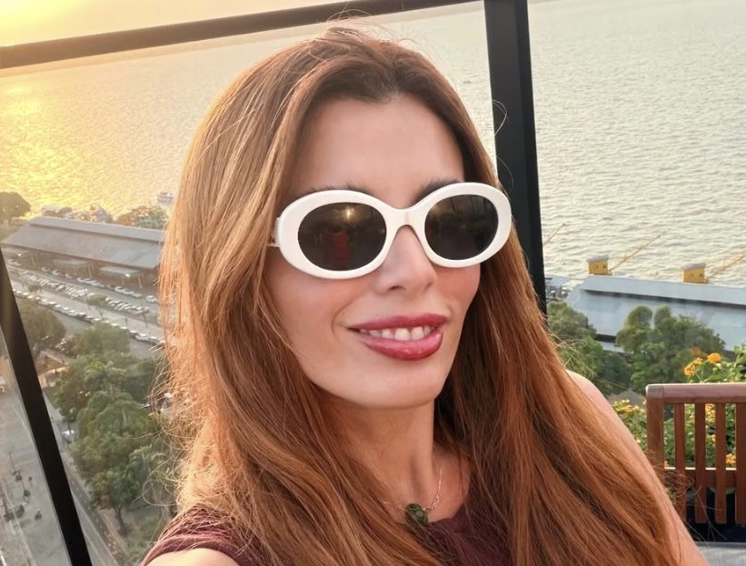 Débora Goldenberg começou o ano cheia de novidades, em seu espaço para eventos. Na foto, a designer e cenógrafa curte um pôr-do-sol no Tivoli Maiorana. 