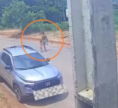 Imagem - Vídeo mostra homem levando criança para área de mata e mãe denuncia estupro no Pará