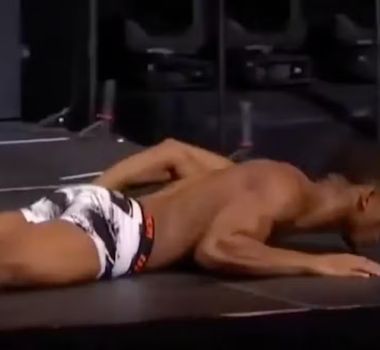 Imagem - Lutador do UFC desmaia durante pesagem e luta é cancelada