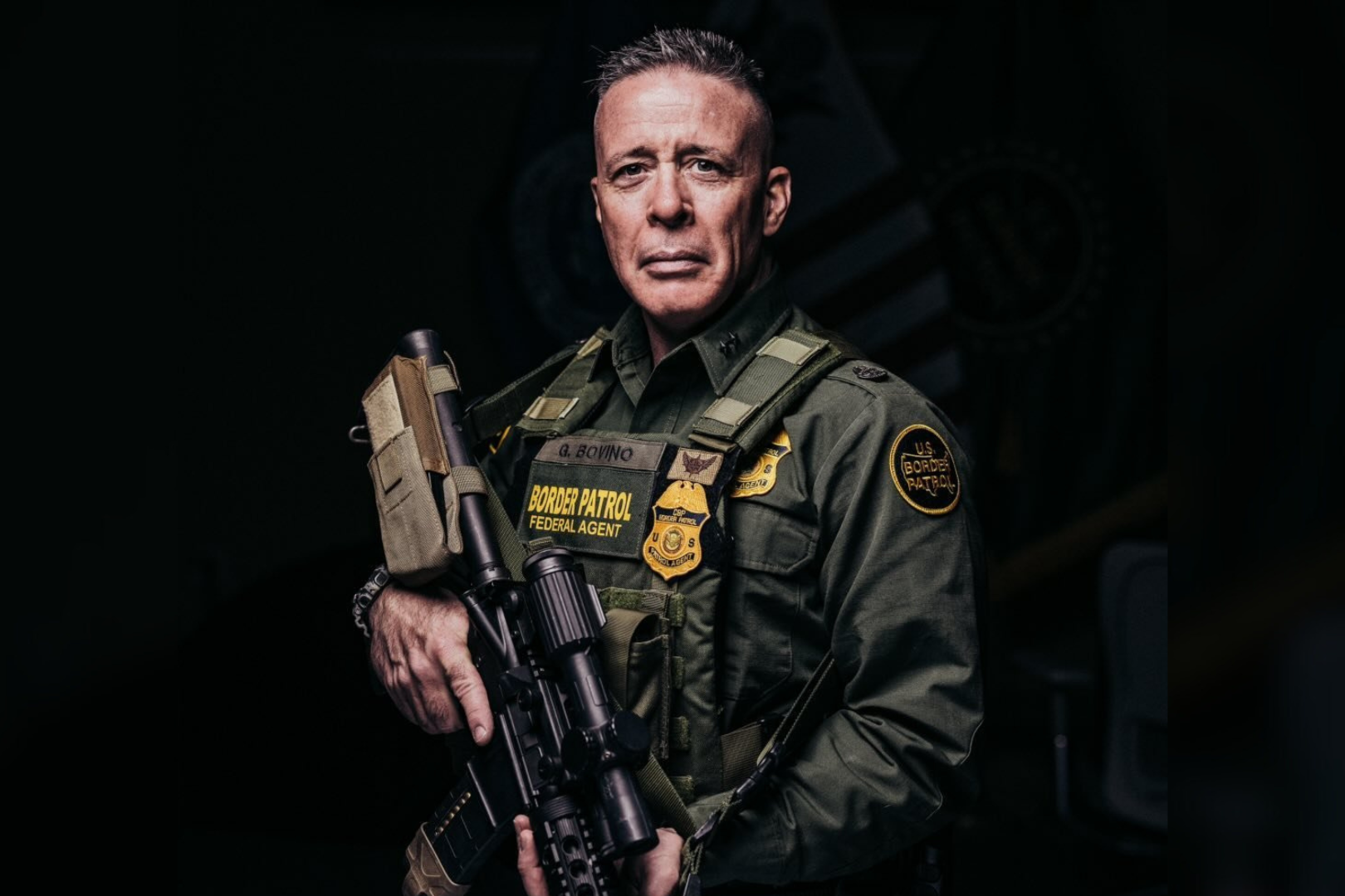 Imagem - Comandante anti-imigração é afastado após morte de enfermeiro nos EUA