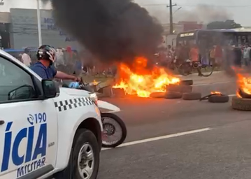 Imagem - Protesto fecha os dois sentidos da BR-316 e provoca caos no trânsito em Ananindeua; acompanhe