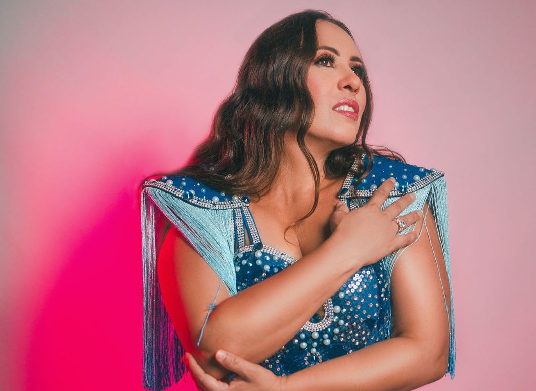 Valéria Paiva, vocalista da Banda Fruto Sensual - 