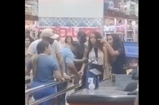 bate-boca por causa de açúcar chama atenção de clientes em supermercado de Icoaraci