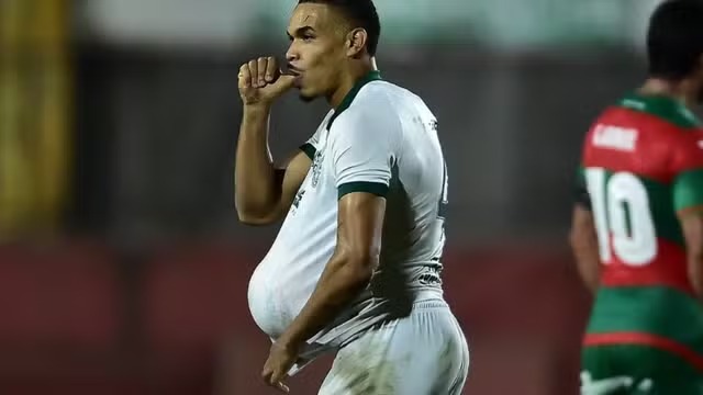 Imagem - Guarani vence a Portuguesa no Canindé e entra no G-8 do Paulistão