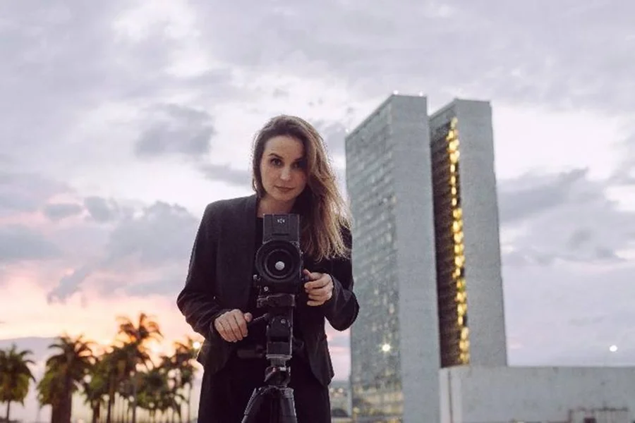 Produção dirigida por Petra Costa reforça presença brasileira na principal premiação do cinema britânico