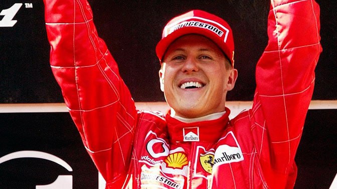 Imagem - Schumacher não está mais acamado e utiliza cadeira de rodas, aponta jornal britânico