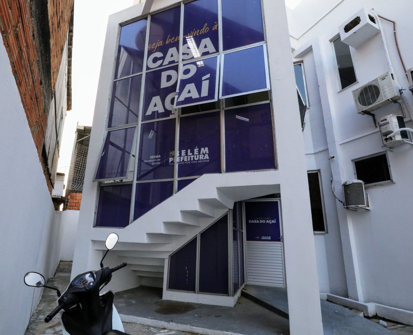 A capacitação é um dos passos obrigatórios para quem precisa da carteirinha da Vigilância Sanitária, documento necessário para conseguir a licença de funcionamento.