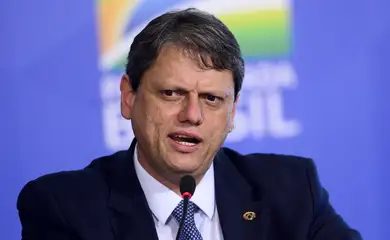 Imagem - Tarcísio diz que Bolsonaro apoia nome de Caiado na disputa pelo Planalto